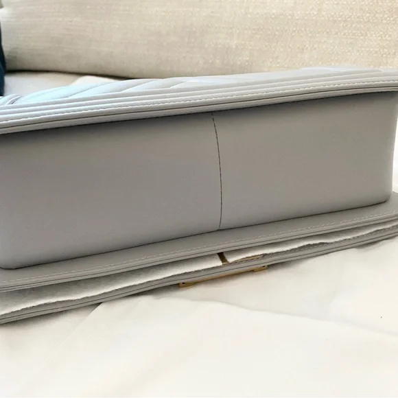 CHANEL Boy Flap Bag - Picture 7 of 9